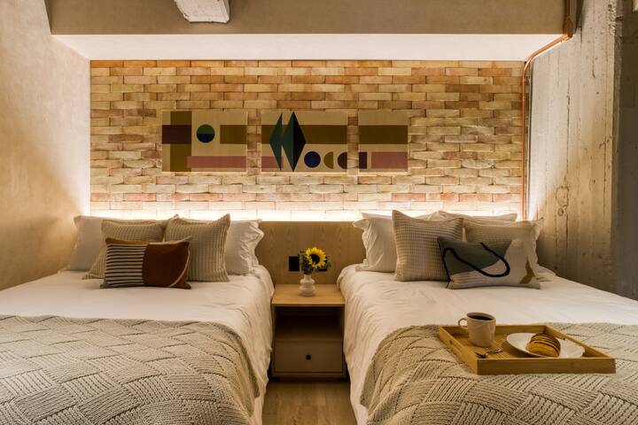 Caliza Roma | Premium Residence w/Balconies & SPA gallery image 2