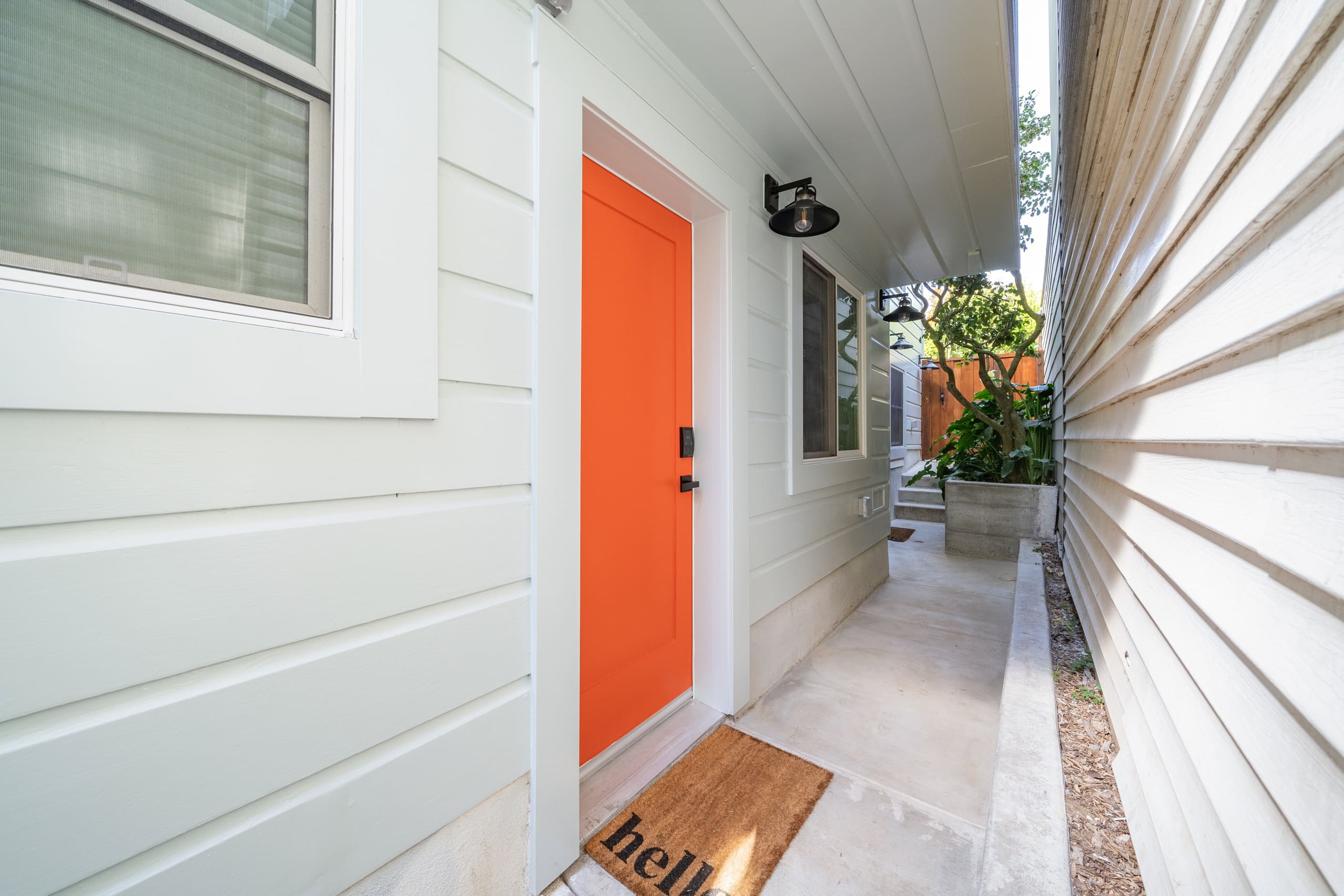 Brand-new, Cheery & Private Flat w/ Outdoor Patio - Image 28