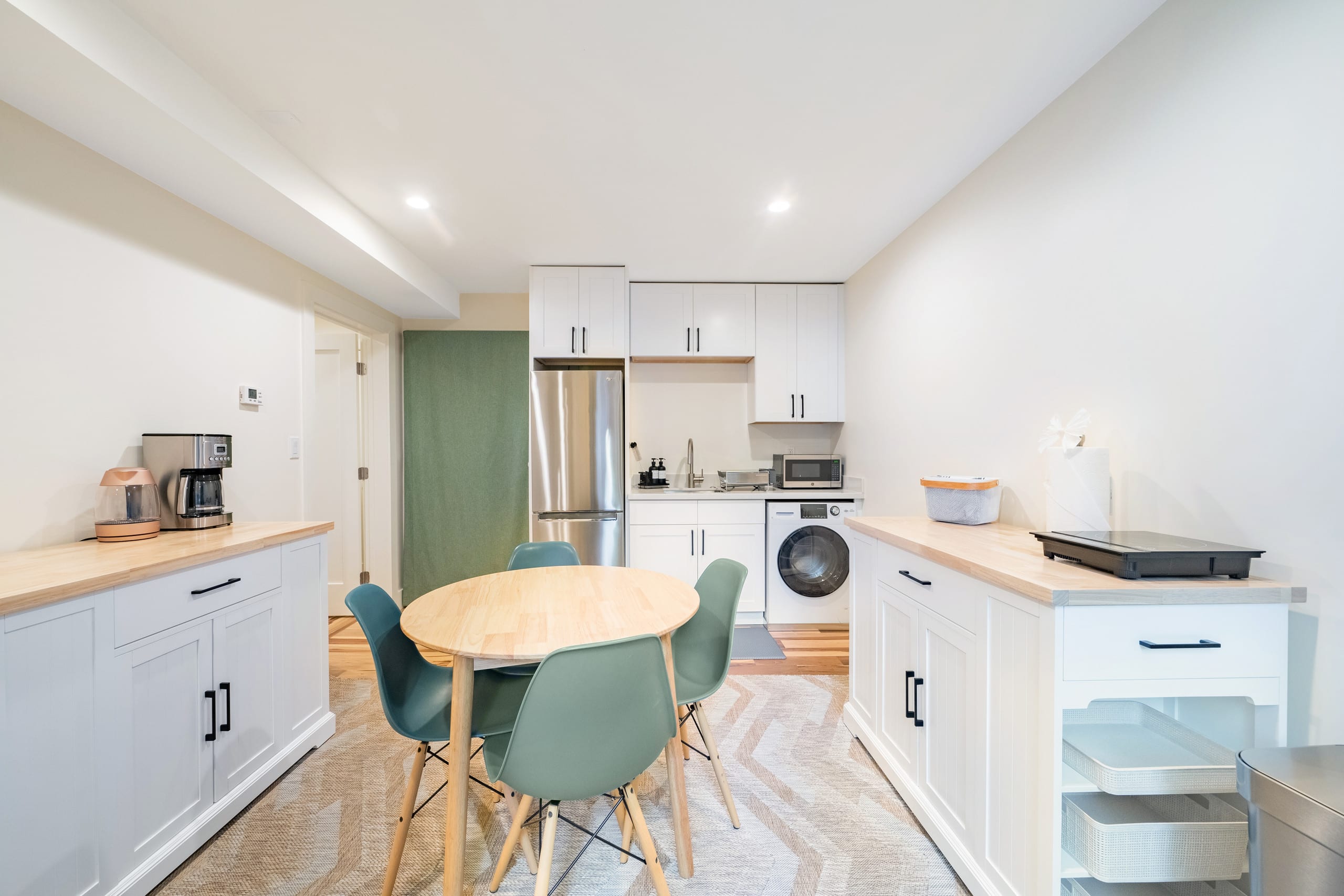 Brand-new, Cheery & Private Flat w/ Outdoor Patio - Image 9