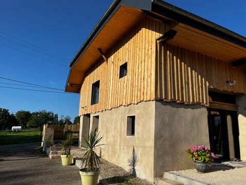 Charming 2-Bedroom Gîte – Escale 1695