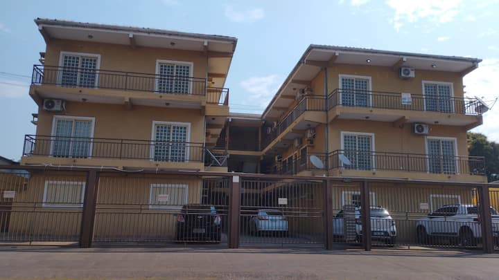 Palmeiras Apartment - Great location!