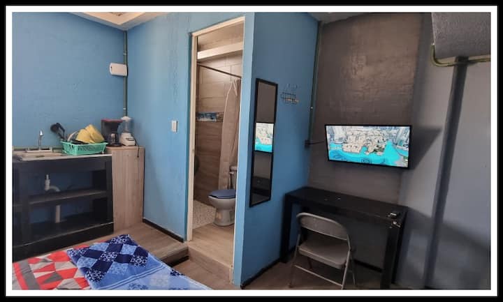Dawati la Kazi na Televisheni ya Cable ya Premium