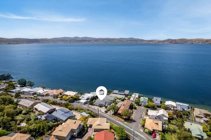 Waterfront Luxe – A Hobart Oasis gallery image 5