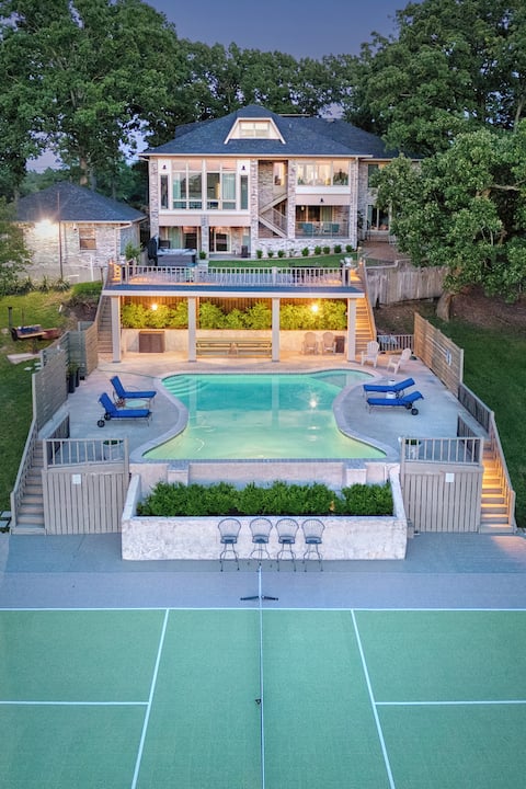 Lakehouse w/ Pickleball Court ~Pool ~Hot Tub ~Dock