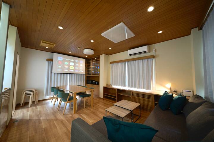 池袋の中心・サンシャインそば/約200平米・7LDKペントハウス/ホームシアター/バルコニー/駅3分 gallery image 2