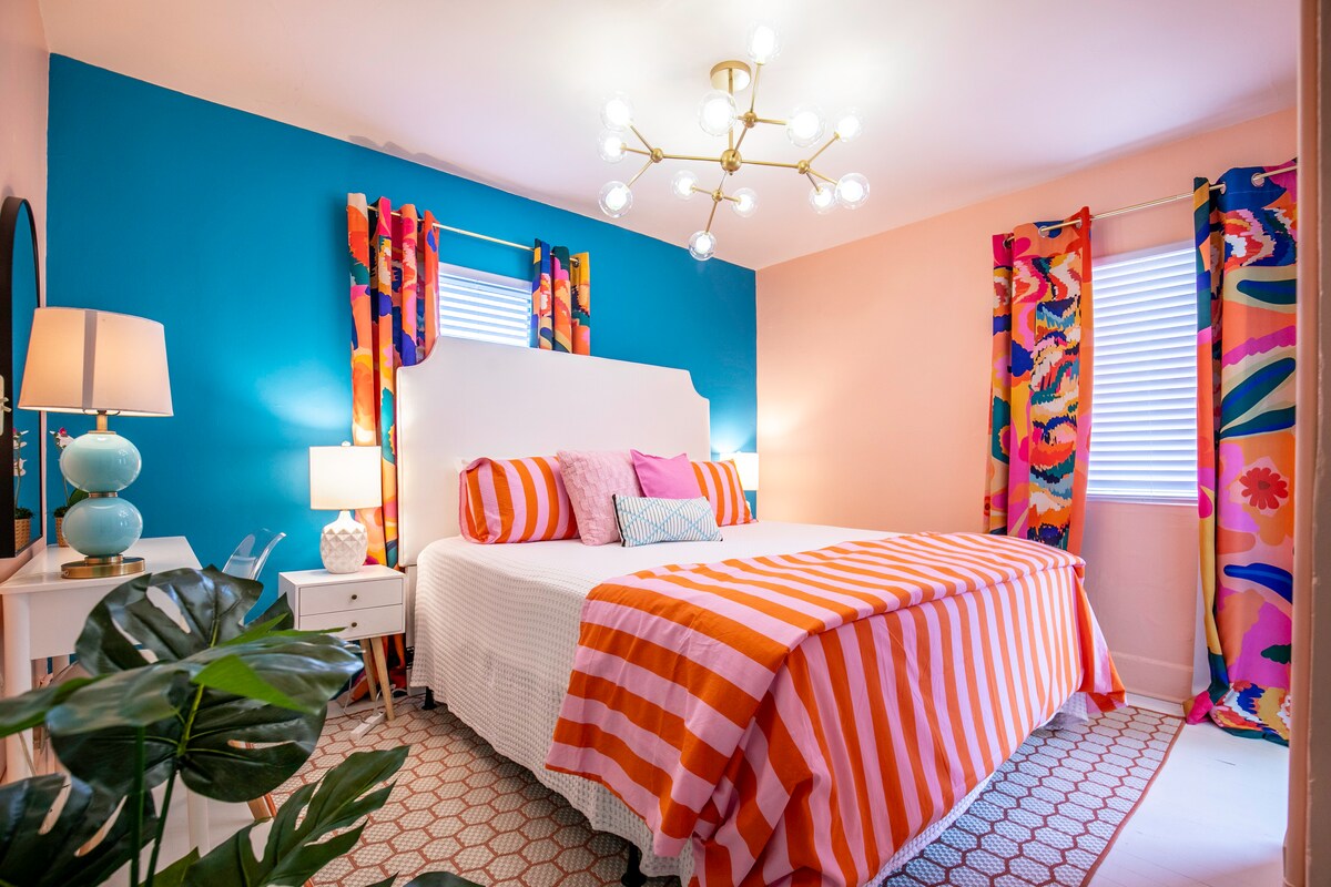 The Tropicana, 2BR Oasis by Velvet Ditch Villas - Houses for Rent