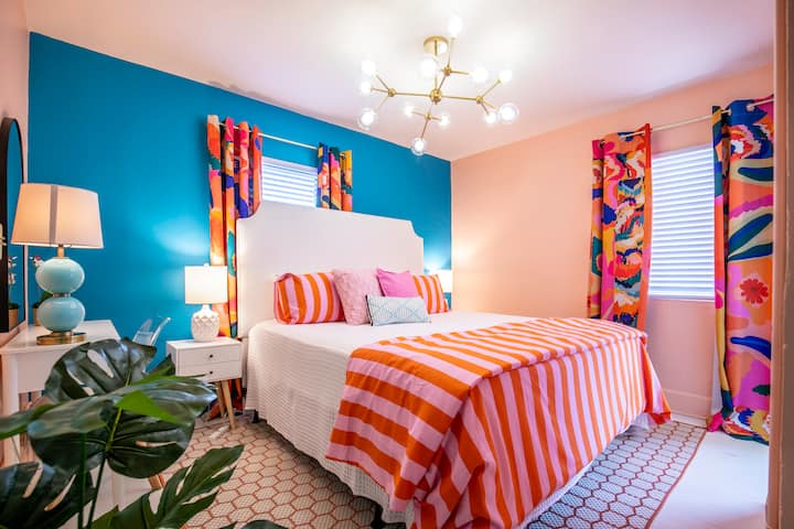 The Tropicana, 2BR Oasis by Velvet Ditch Villas - Houses for Rent