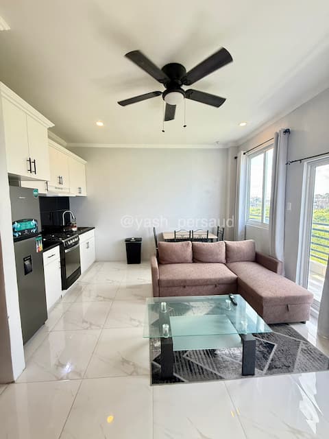 Comfortable 2 Bedroom Apartment