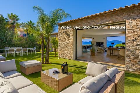 Villa Madrague sea view–Beach and boat 2 mins away