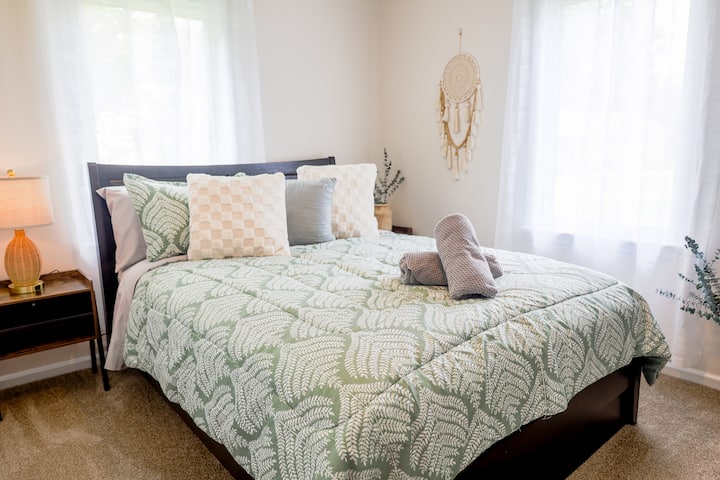 เตียงควีนไซส์