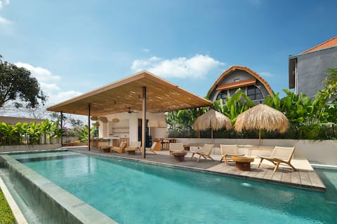 Lexington Palace - 6BR Villa