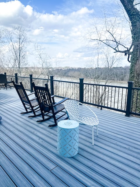 Cozy Lakehouse – Close to Marina, Pet Friendly!