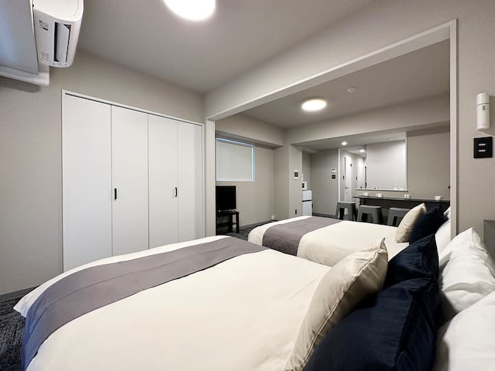 1 Min to Peace Park! Best Studio for Sightseeing - Airbnb