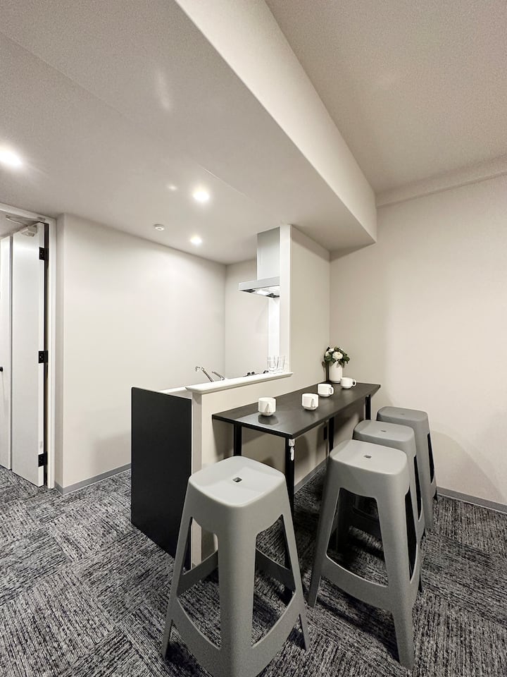 1 Min to Peace Park! Best Studio for Sightseeing - Airbnb