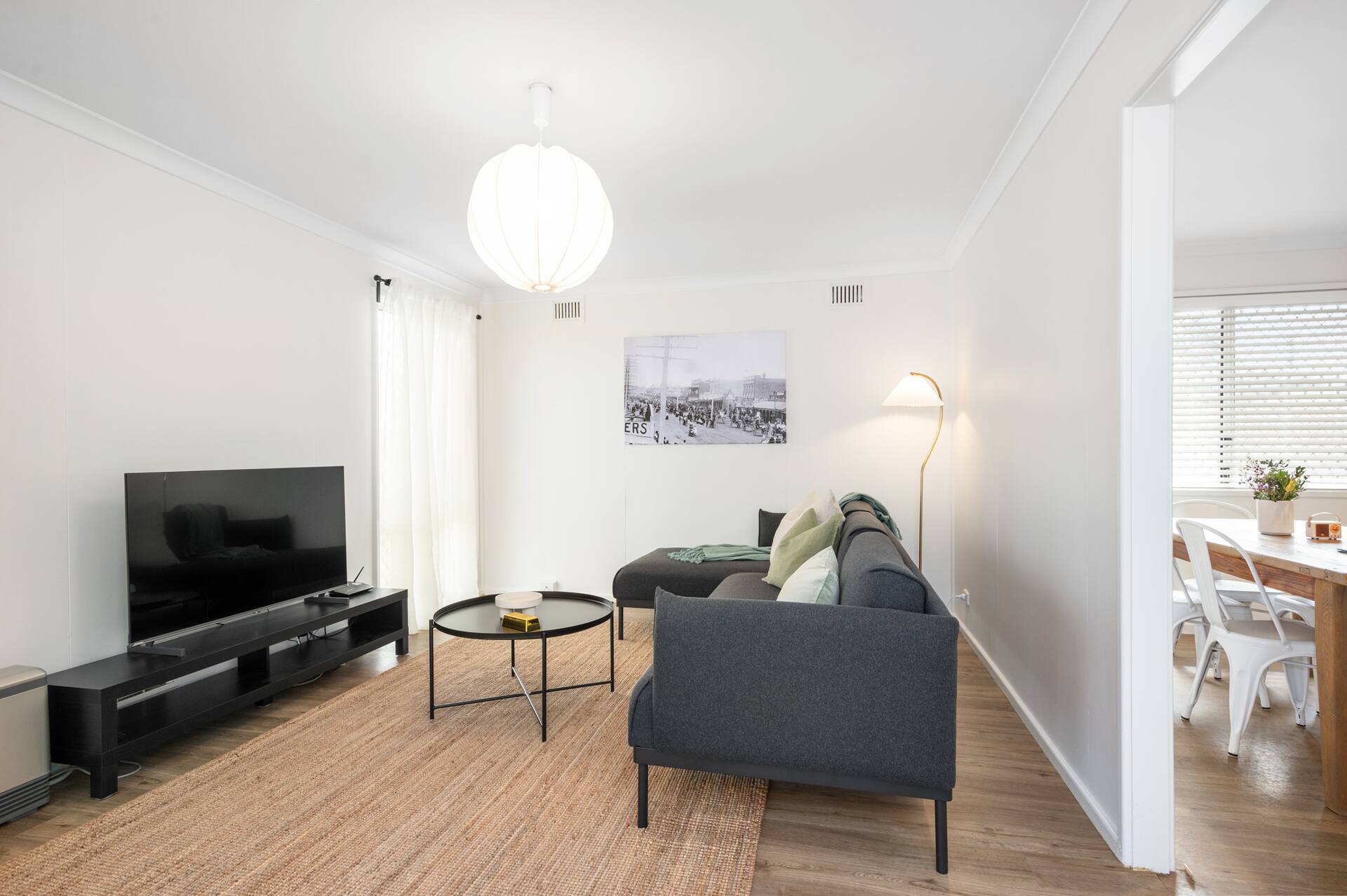 Bullion Bungalow - Stylish, Secure 3 Bed Stay