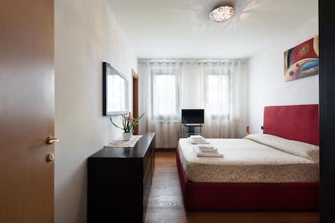 "Venetian Garden Escape"- Lagoon House