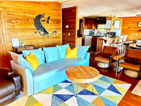 Cozy Cabin Escape w/ Sauna, FirePit on Lake Huron