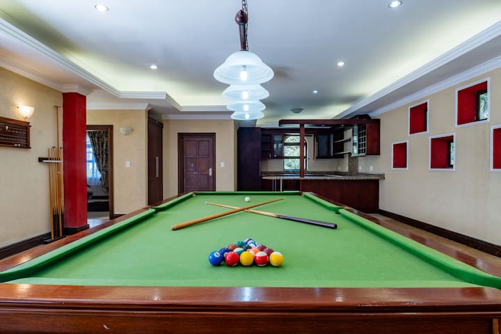 Sunset Beach Holiday Home | With Braai gallery image 3