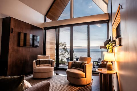 NEW Lakefront Cabin + Treehouse Sauna