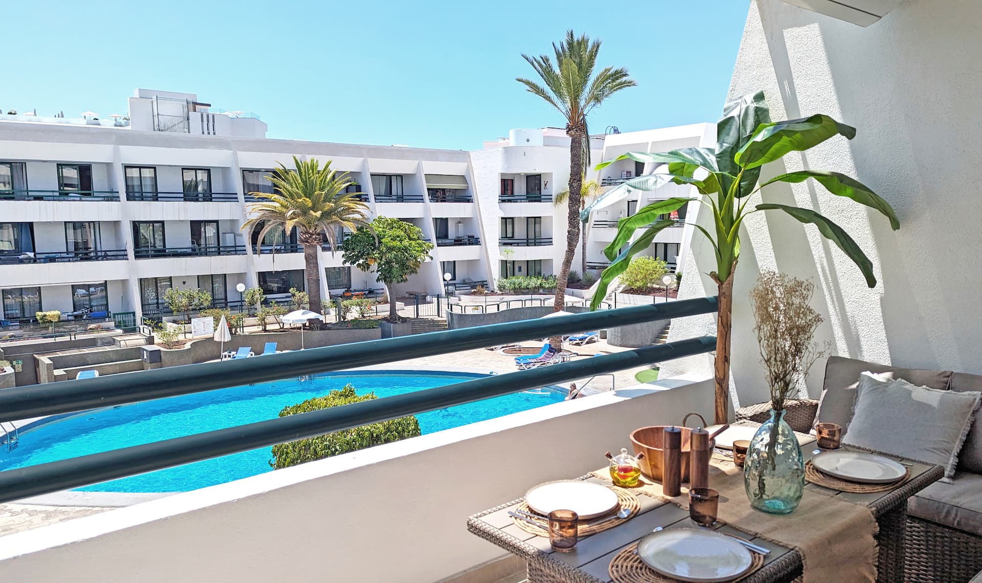 Las Americas Luxe Suite® Pool, Parking, 500 meters from the beach