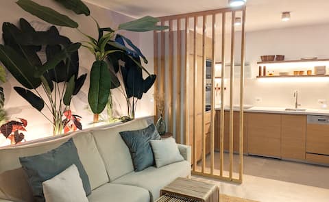 Top Airbnb: Las Americas Luxe Suite® Pool, Parking, 500 meters from the beach in Arona