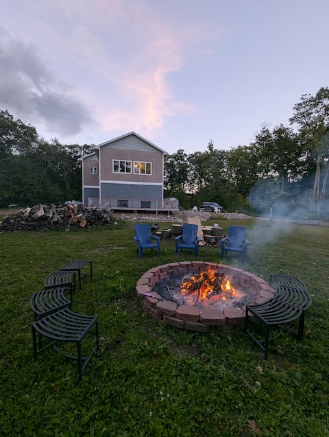 McCabin Smith Lake 
Retreat - private sandy beach