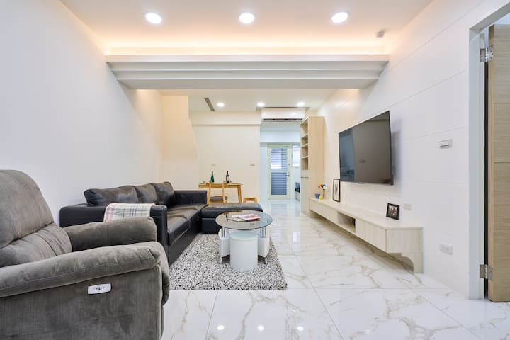 H&K 3/2 Taipei City Hall Station Home next W Hotel