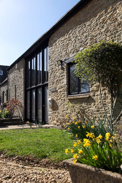 Coach House - converted barn in a quiet hamlet