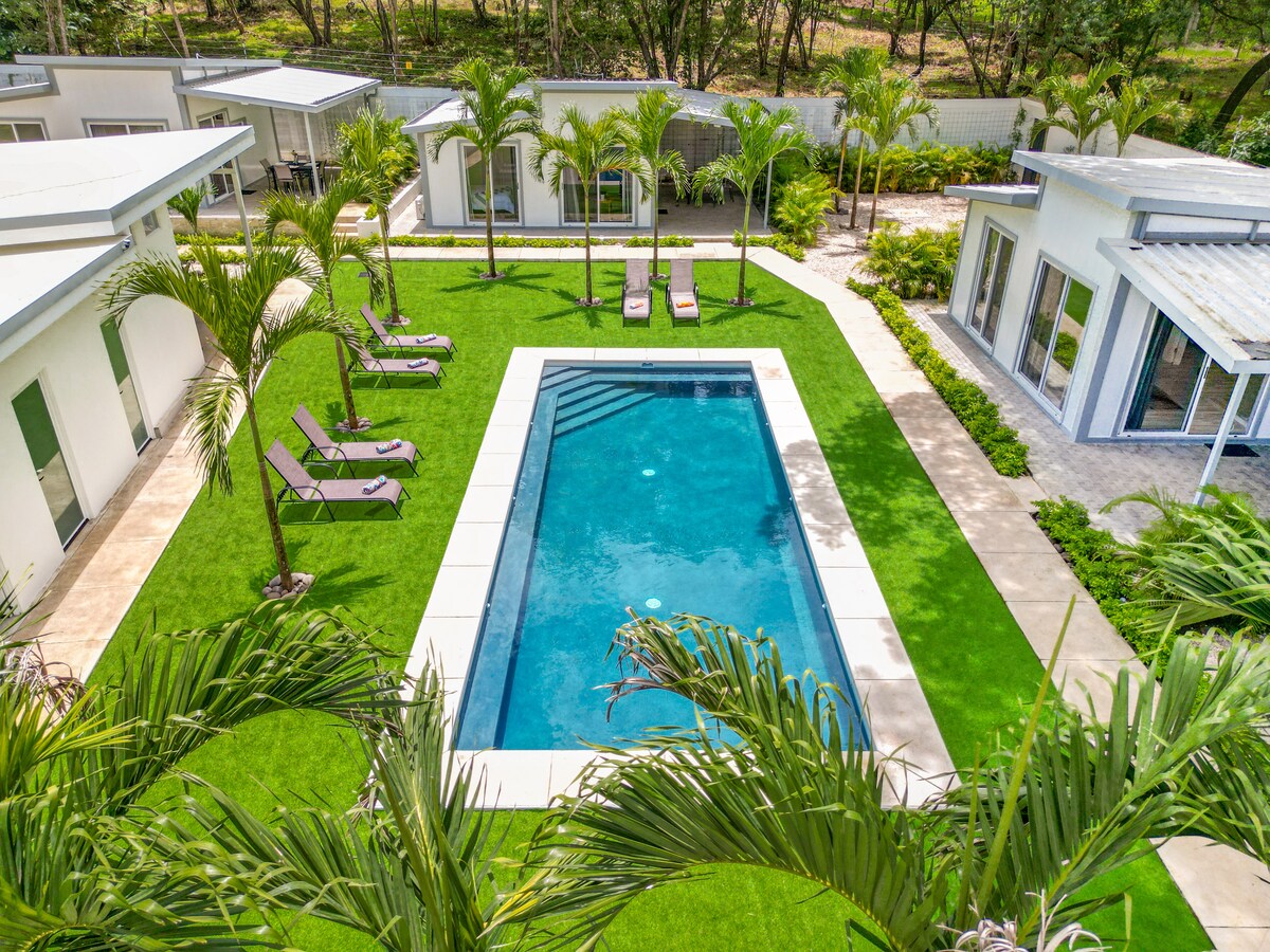 Jardín Escondido/Acogedora casita 4 cerca de la playa de surf Casas