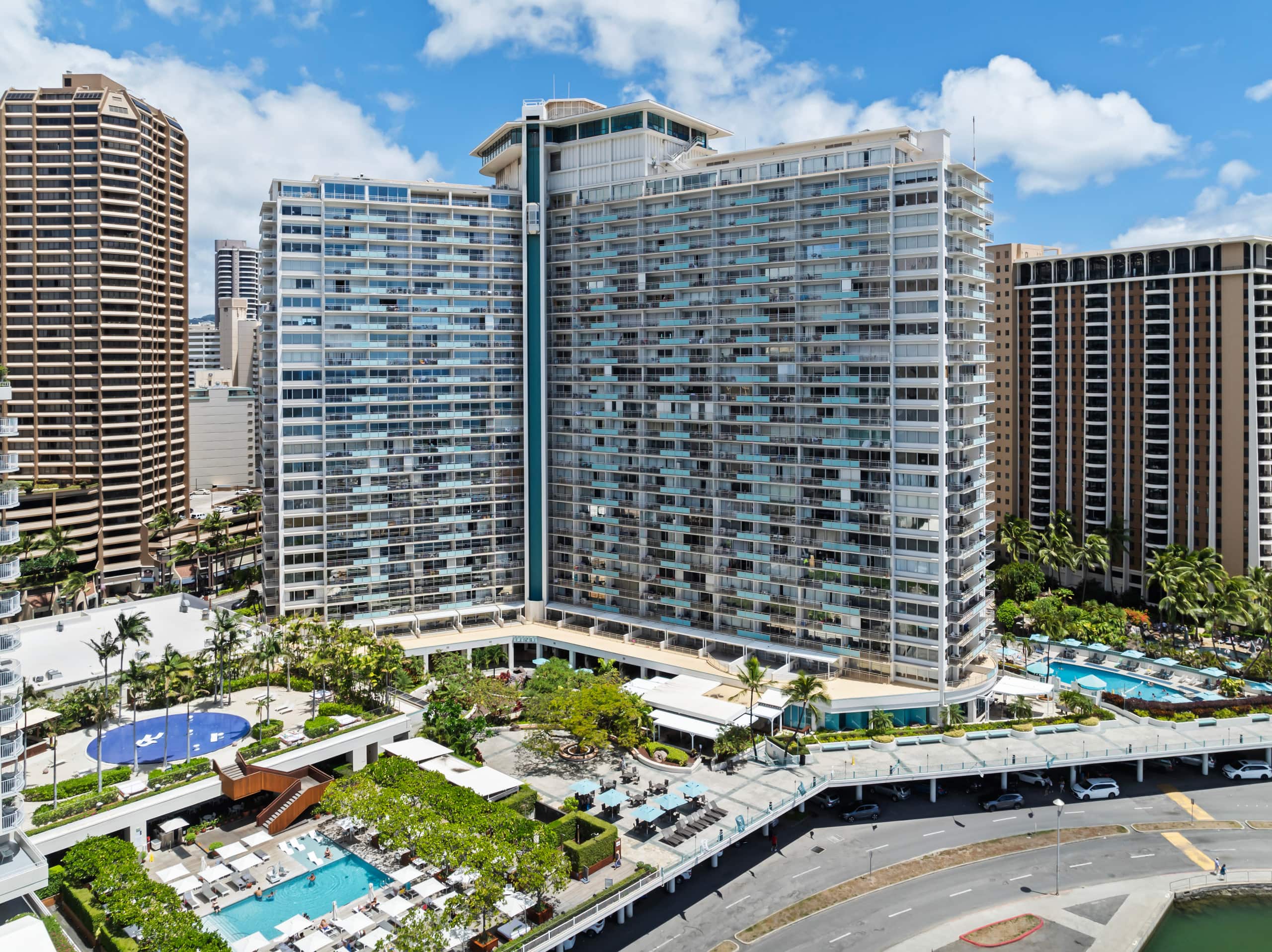 Condo in Honolulu · ★4.97 · 2 bedrooms · 6 beds · 2 baths - Image 32