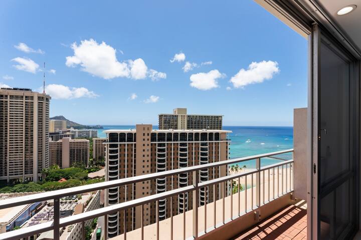 Hawaii Ocean Club Realty Group managed Airbnb listing 1