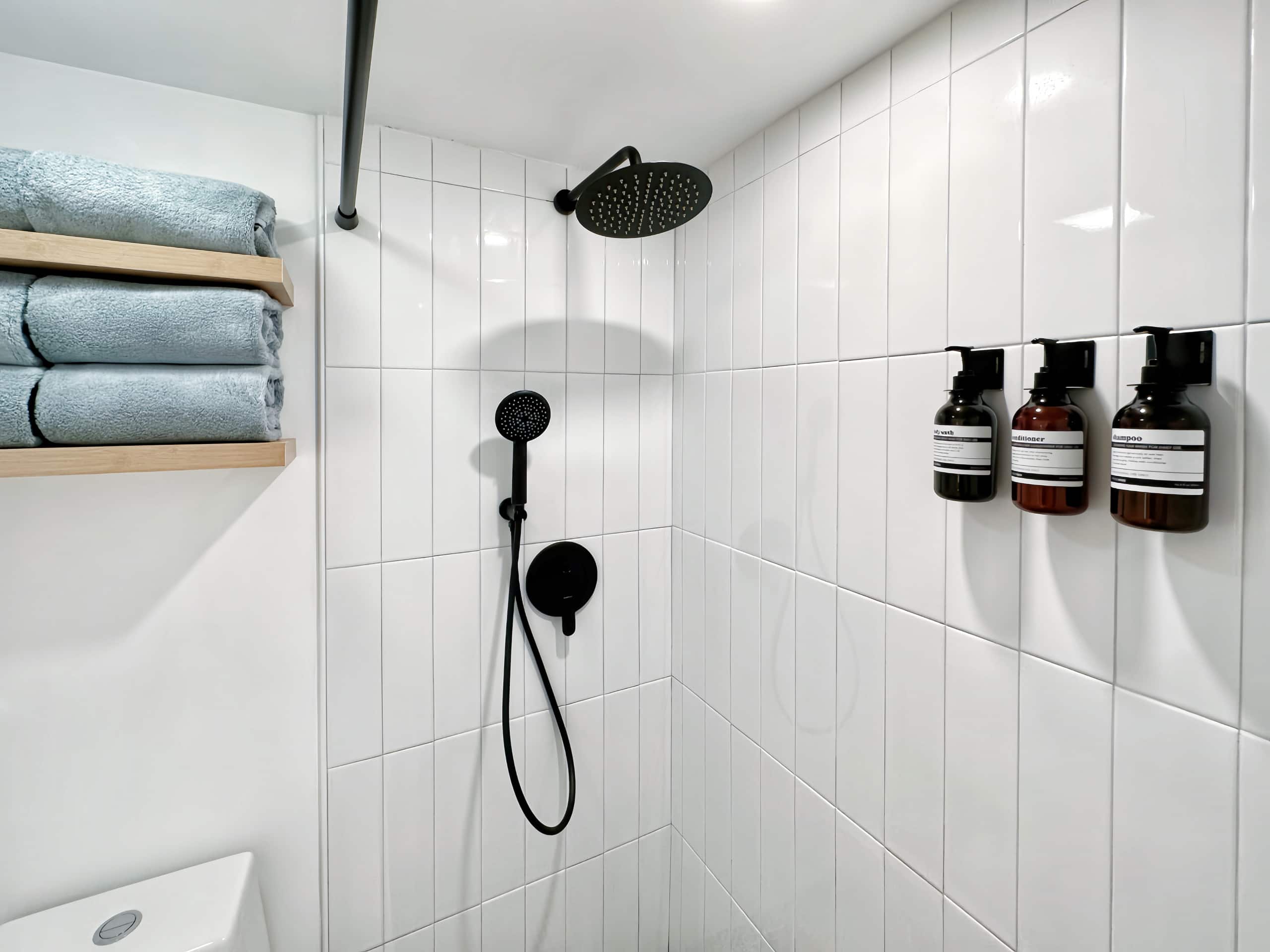 Modern & Chic Premium 1BR-Waikiki Beach w/Parking~ - Image 31
