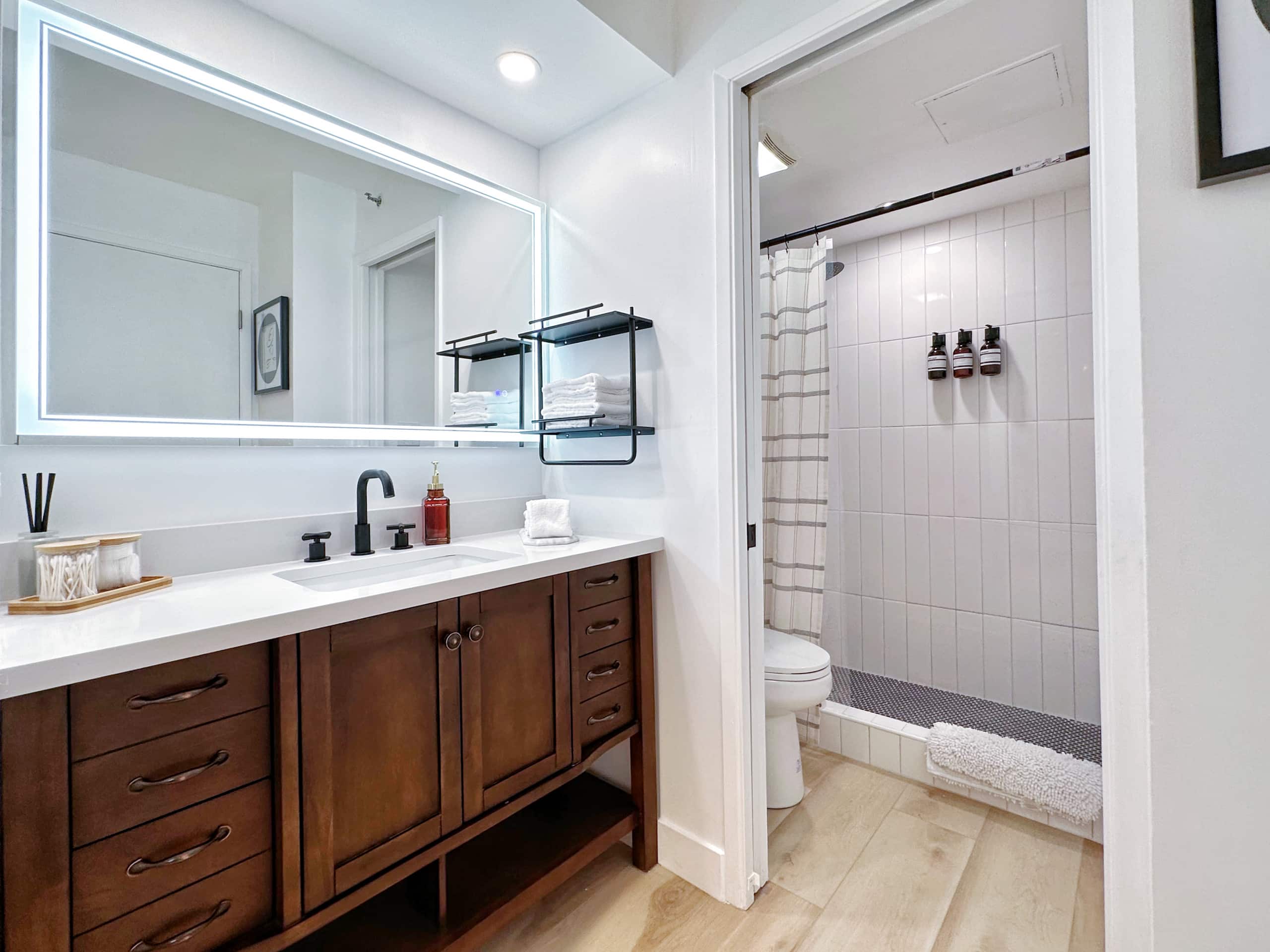 Modern & Chic Premium 1BR-Waikiki Beach w/Parking~ - Image 28