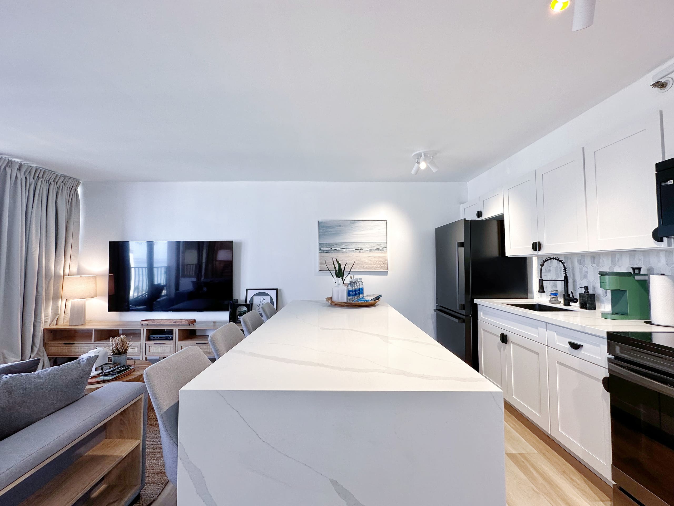 Modern & Chic Premium 1BR-Waikiki Beach w/Parking~ - Image 15