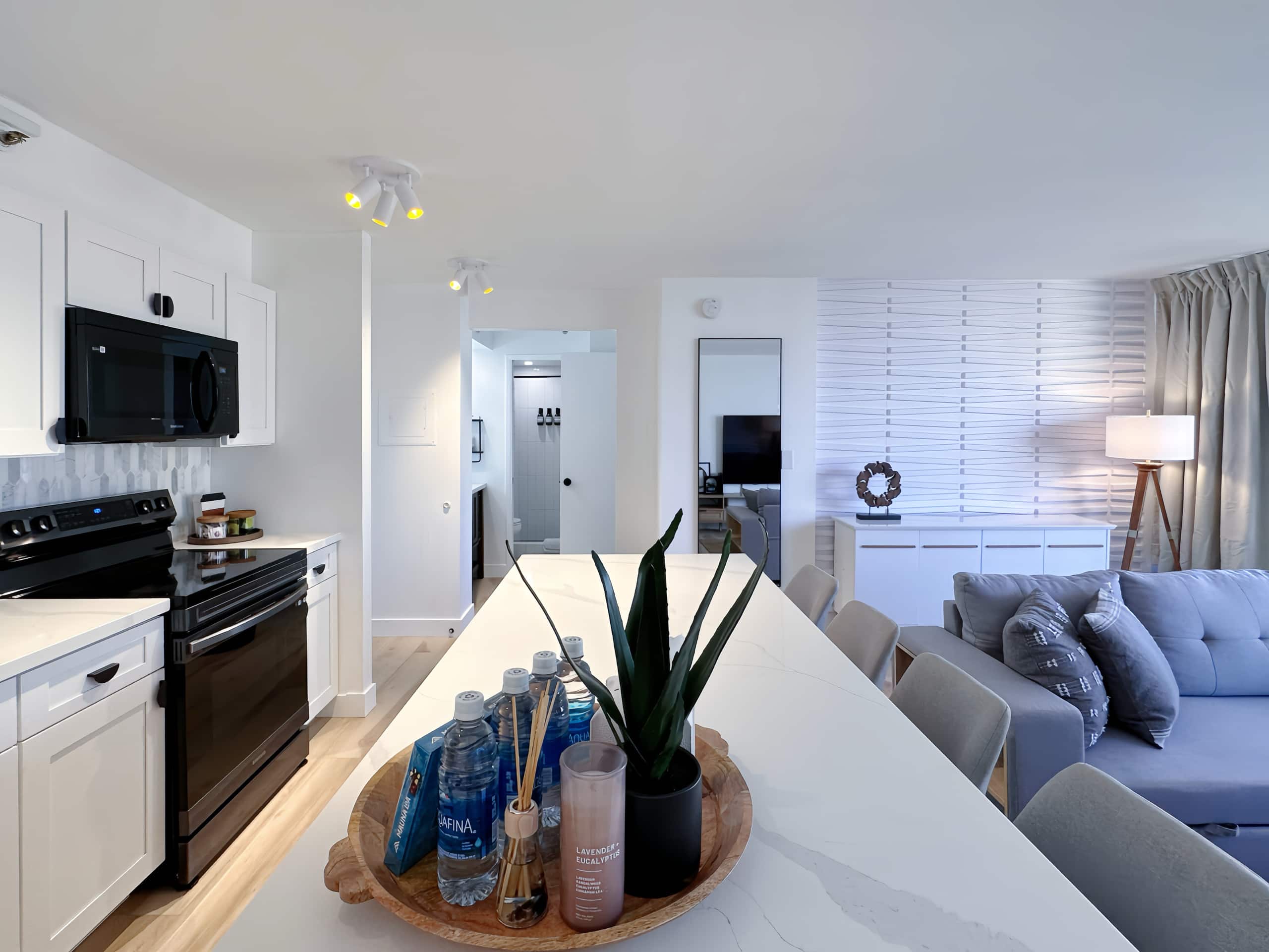 Modern & Chic Premium 1BR-Waikiki Beach w/Parking~ - Image 16