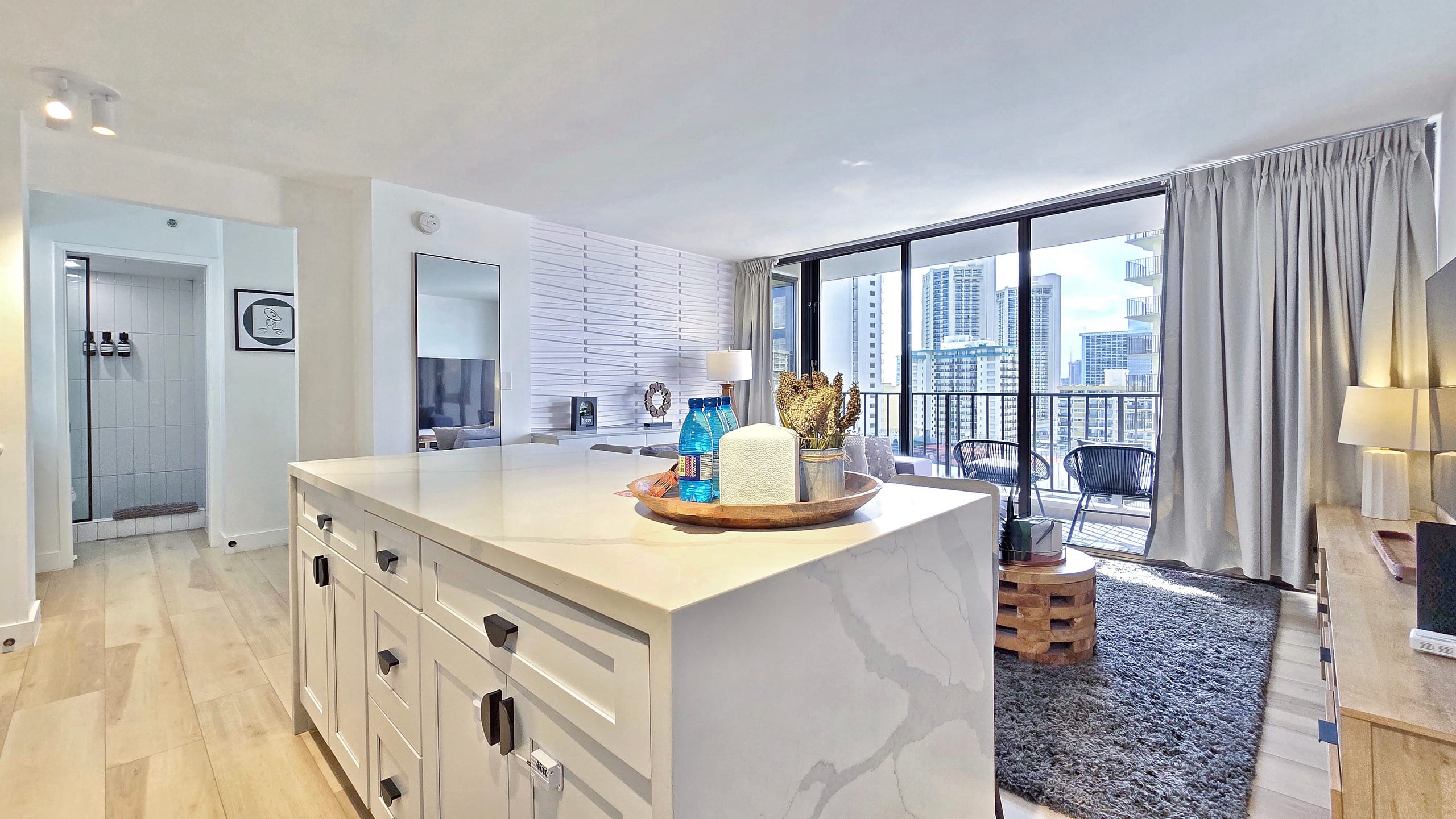 Modern & Chic Premium 1BR-Waikiki Beach w/Parking~ - Image 21
