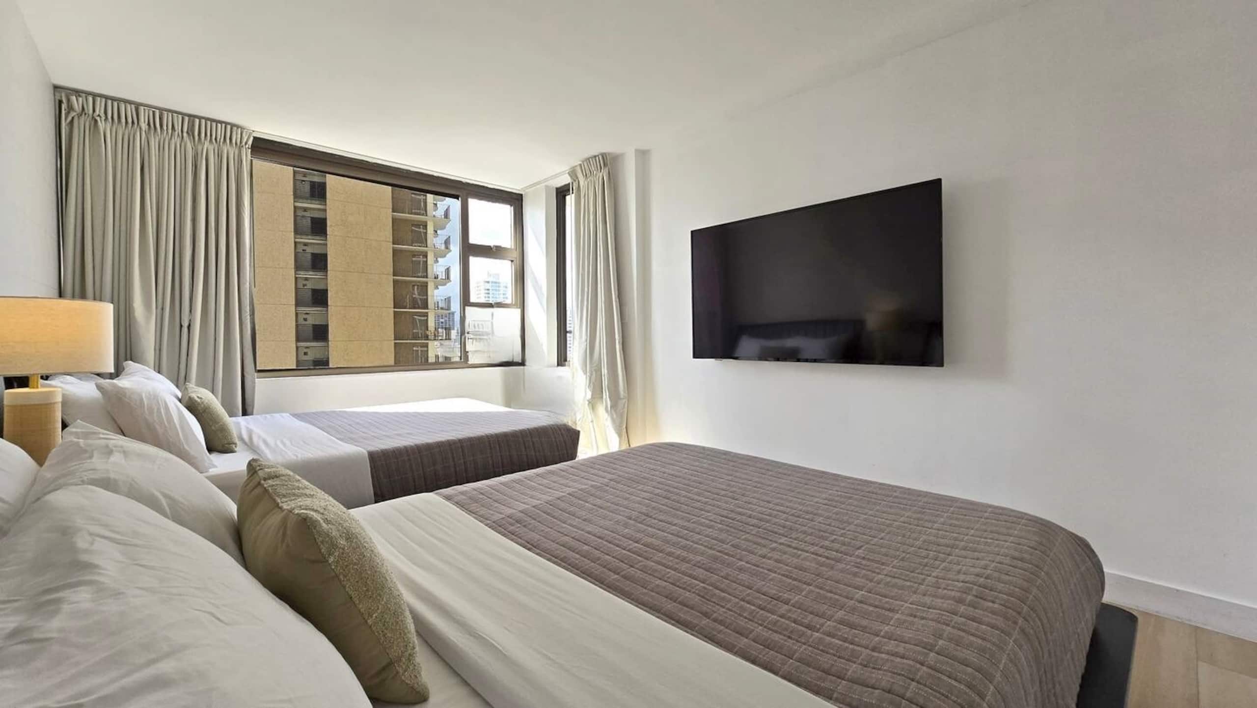 Modern & Chic Premium 1BR-Waikiki Beach w/Parking~ - Image 26