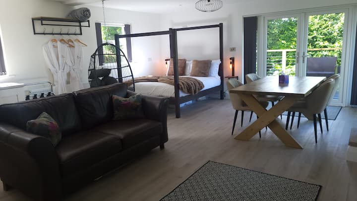 Treehouse Lodge At Willowbank House - Enniskillen