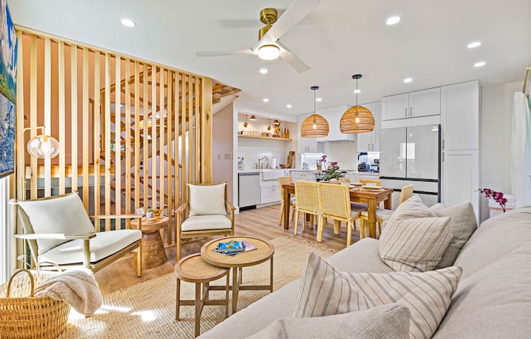 Luxe 3BR Pualei Beach House Retreat