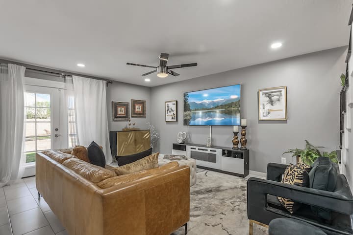 Spacious Entire Home 4b & 2.5b In Avondale Arizona - エイボンデール, AZ