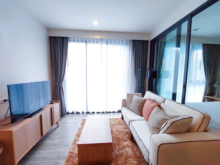 巴东两卧室泳池度假公寓 - Patong Beach
