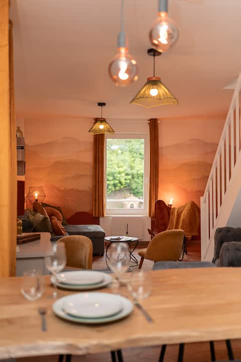 Private apartment near Center. Cozy. Free parking.