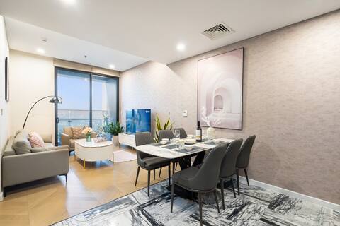 Lumiere 3BR/River view, high floor, pool, free gym