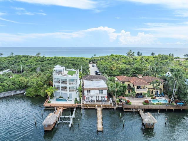Waterfront 4BR Luxury Hollywood Beach Home & Views