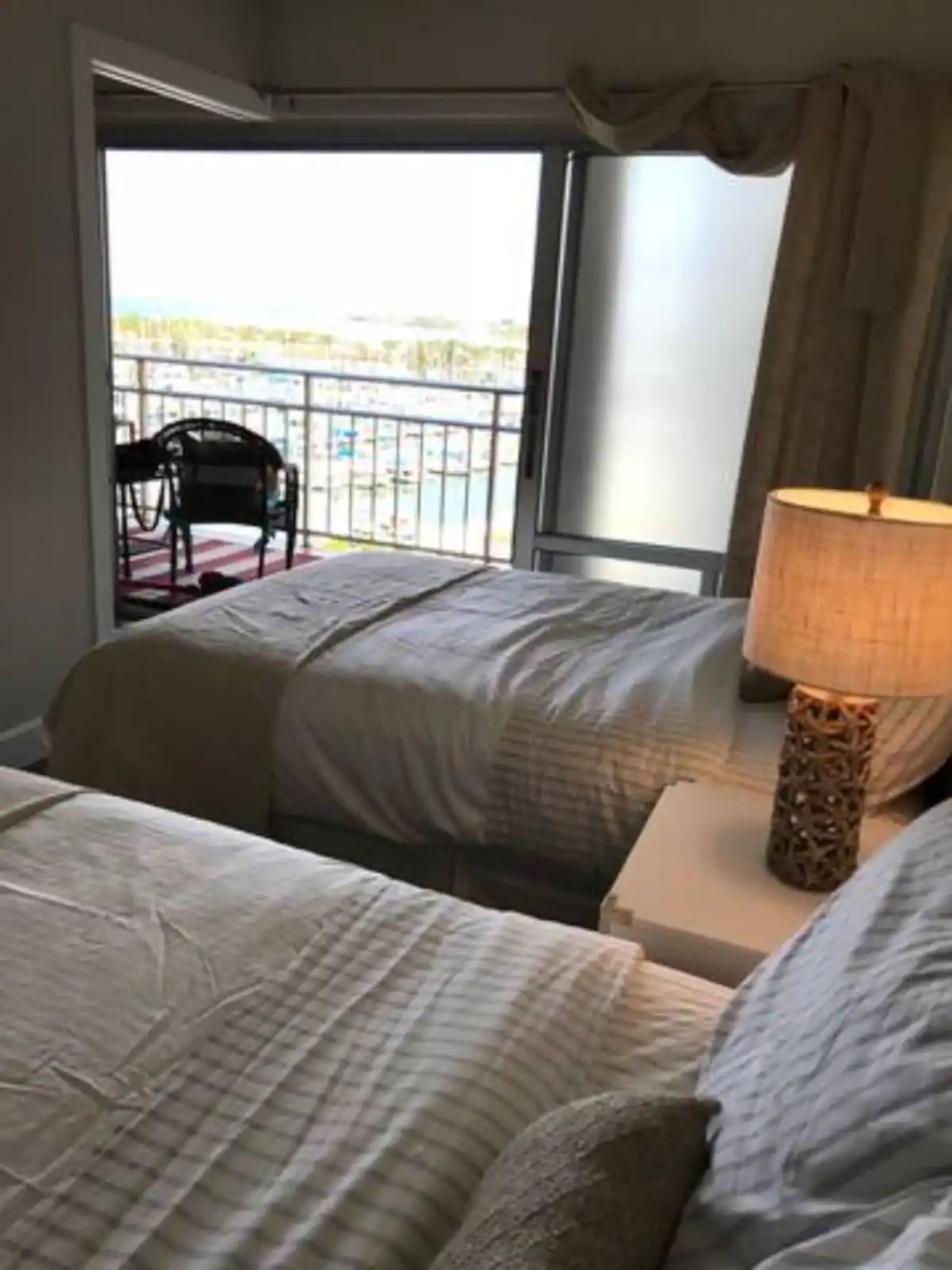 Hotel in Honolulu · ★4.36 · 1 bedroom · 2 beds · No bathroom - Image 6
