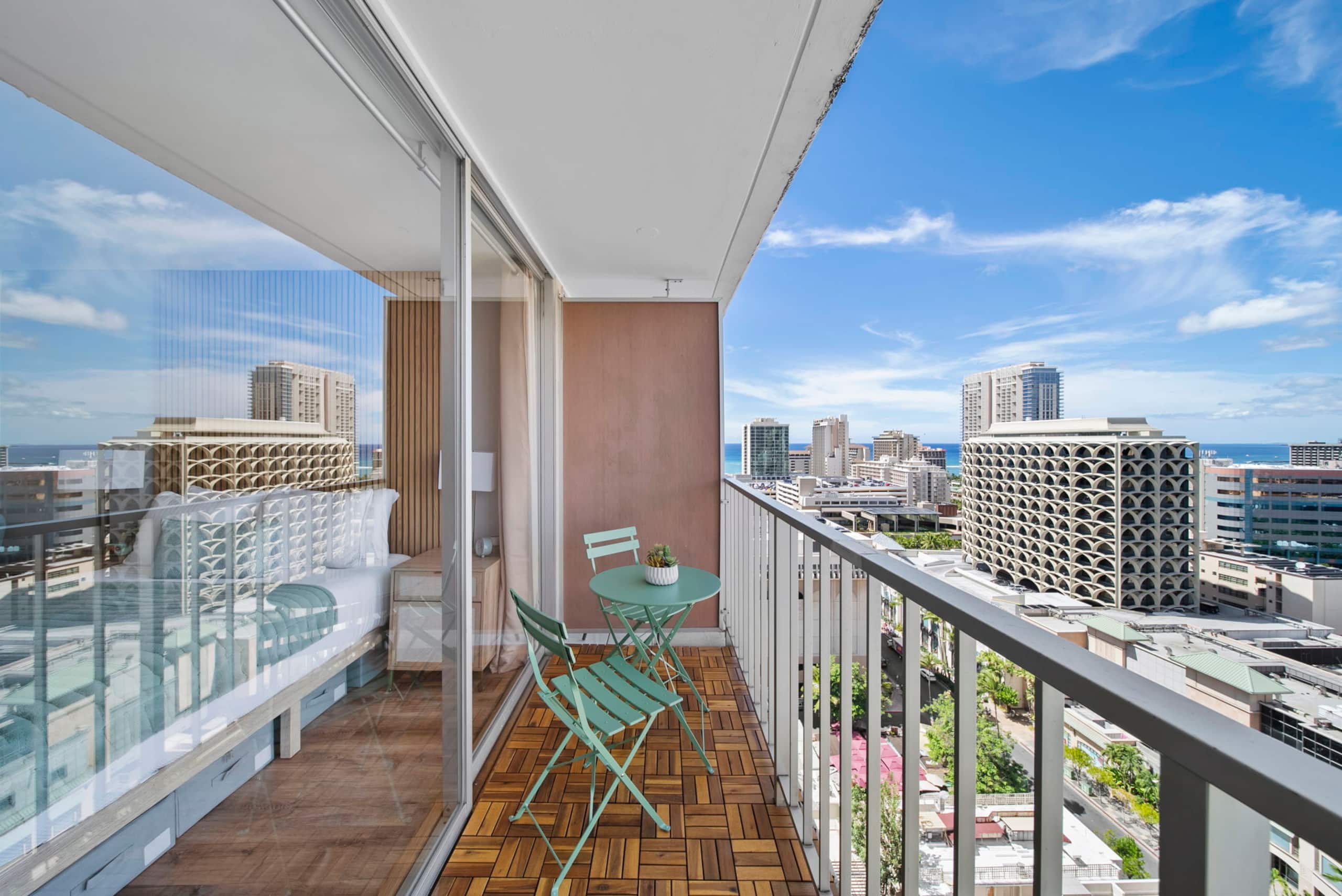 Luxury Waikiki Condo w/ Retro Charm & FREE Parking - Image 26