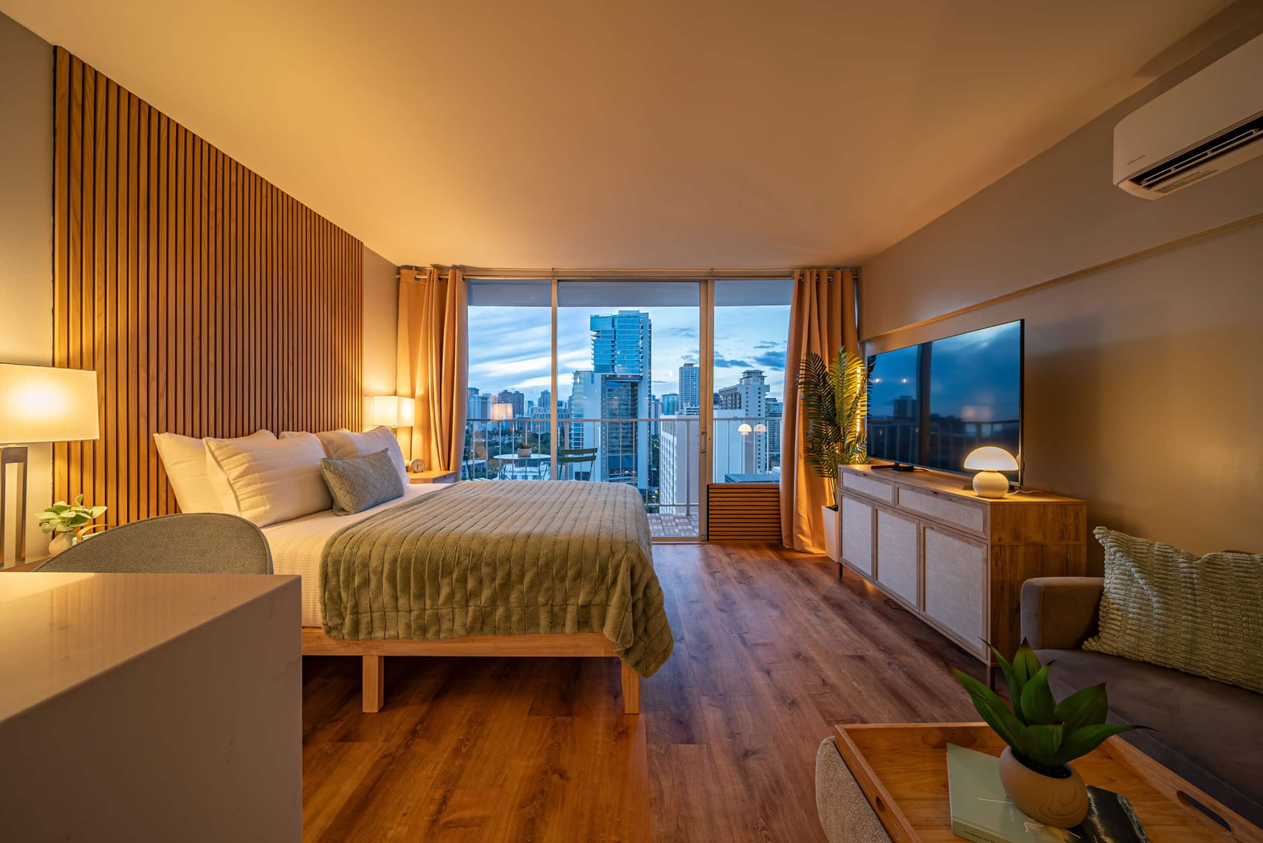 Luxury Waikiki Condo w/ Retro Charm & FREE Parking - Image 17