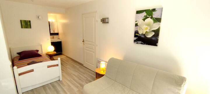 一楼卧室，配备140x200 BZ和1张单人床