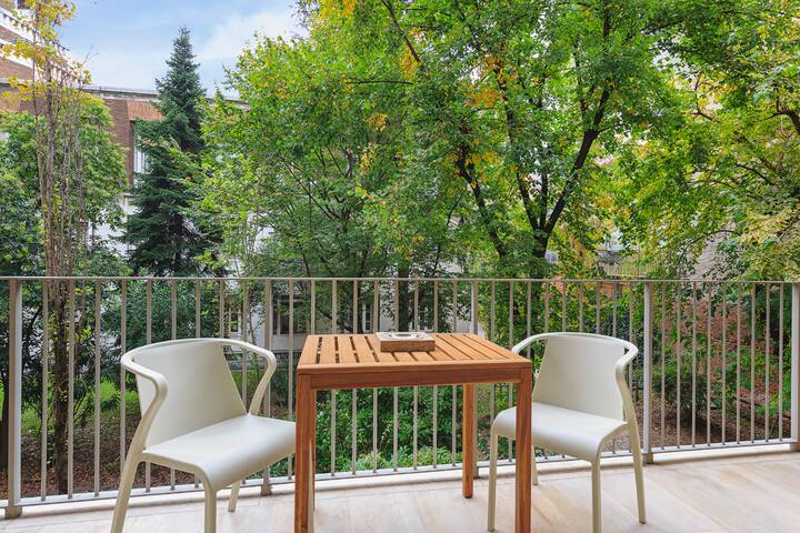 Amazing apartment, short walk from San Babila gallery image 5