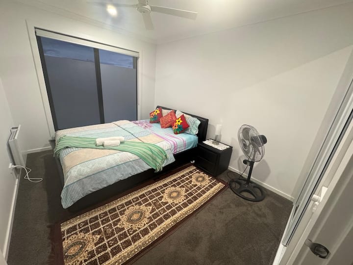 საძინებელი 1